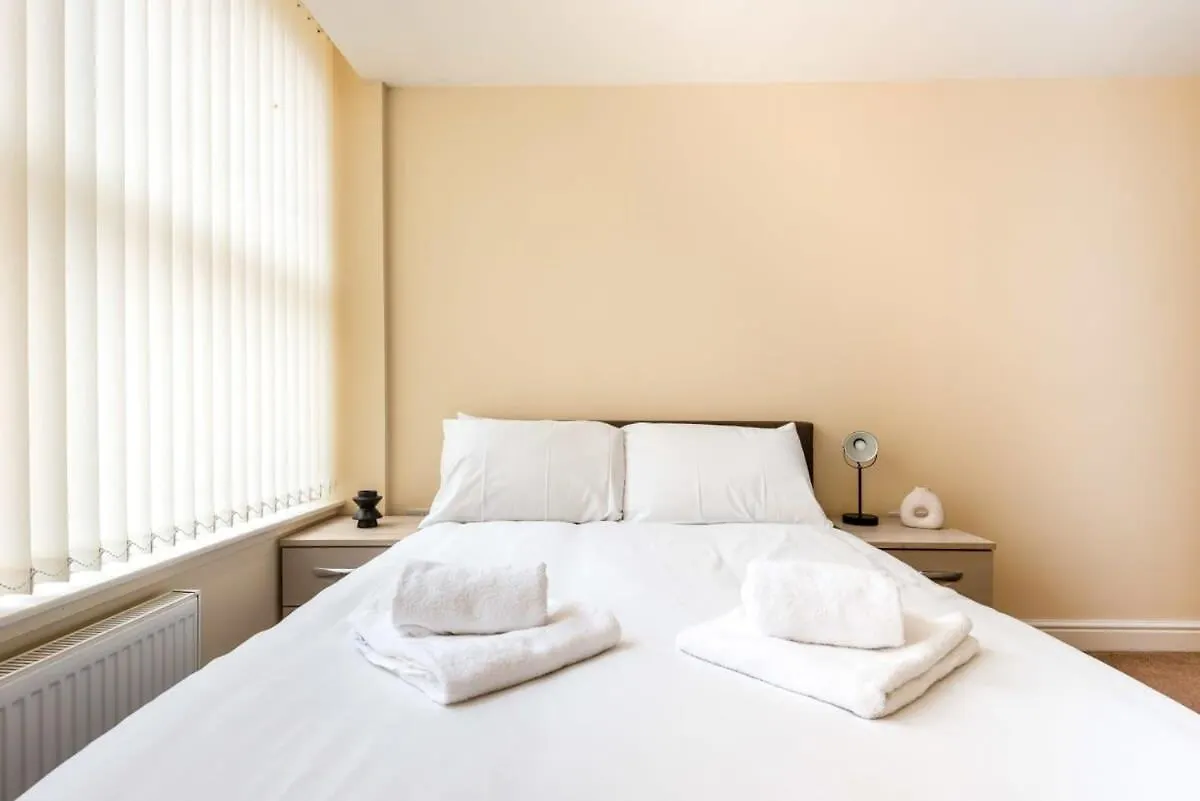 Bright 1 Bedroom Budget Flat In Central بونتفراكت المملكة المتحدة
