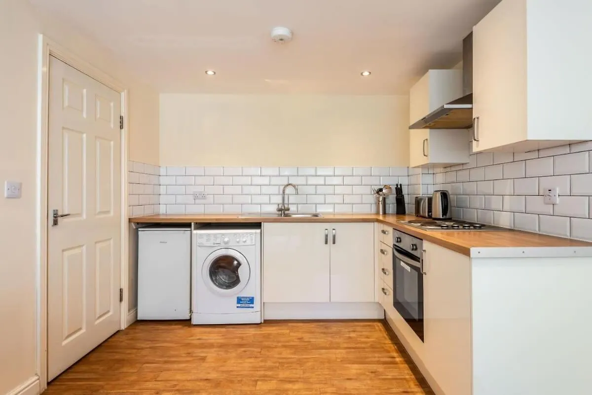 Bright 1 Bedroom Budget Flat In Central بونتفراكت 0*,  المملكة المتحدة