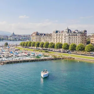 The Woodward - Collection Geneva
